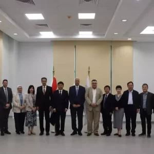 Alamein International University receives a delegation from Shanghai University in China