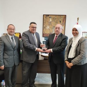 A delegation from the International Academy of Public Health visits AIU